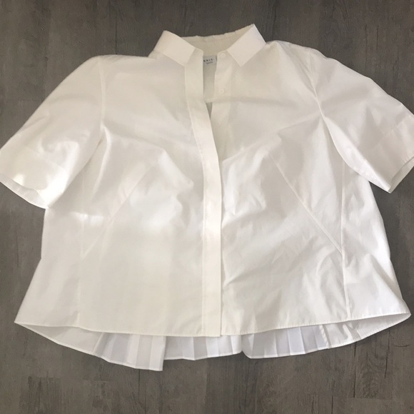 A-K-R-I-S punto white button up shirts w/ pleated back - Picture 7 of 8